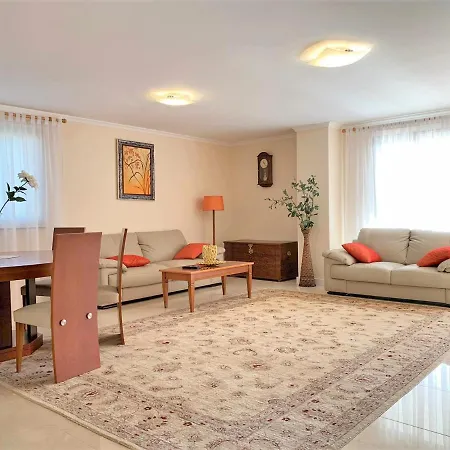 Appartamento Charming Calheta Plaza Penthouse Esterno foto