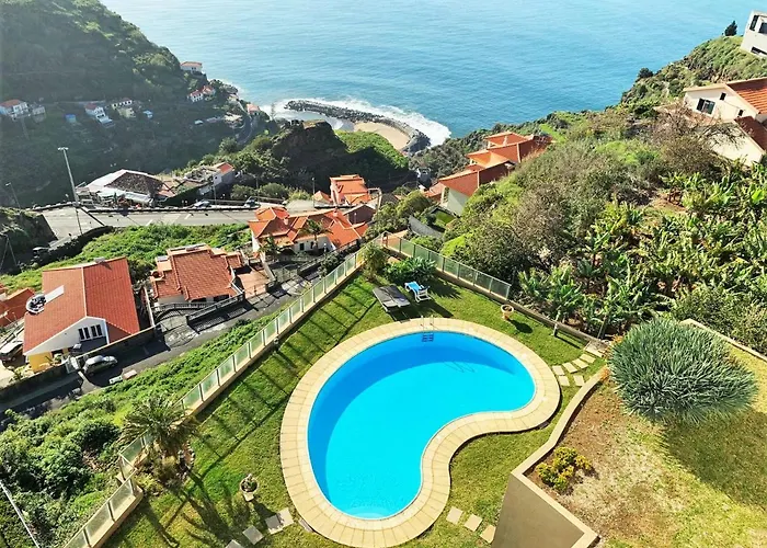 Charming Calheta Plaza Penthouse